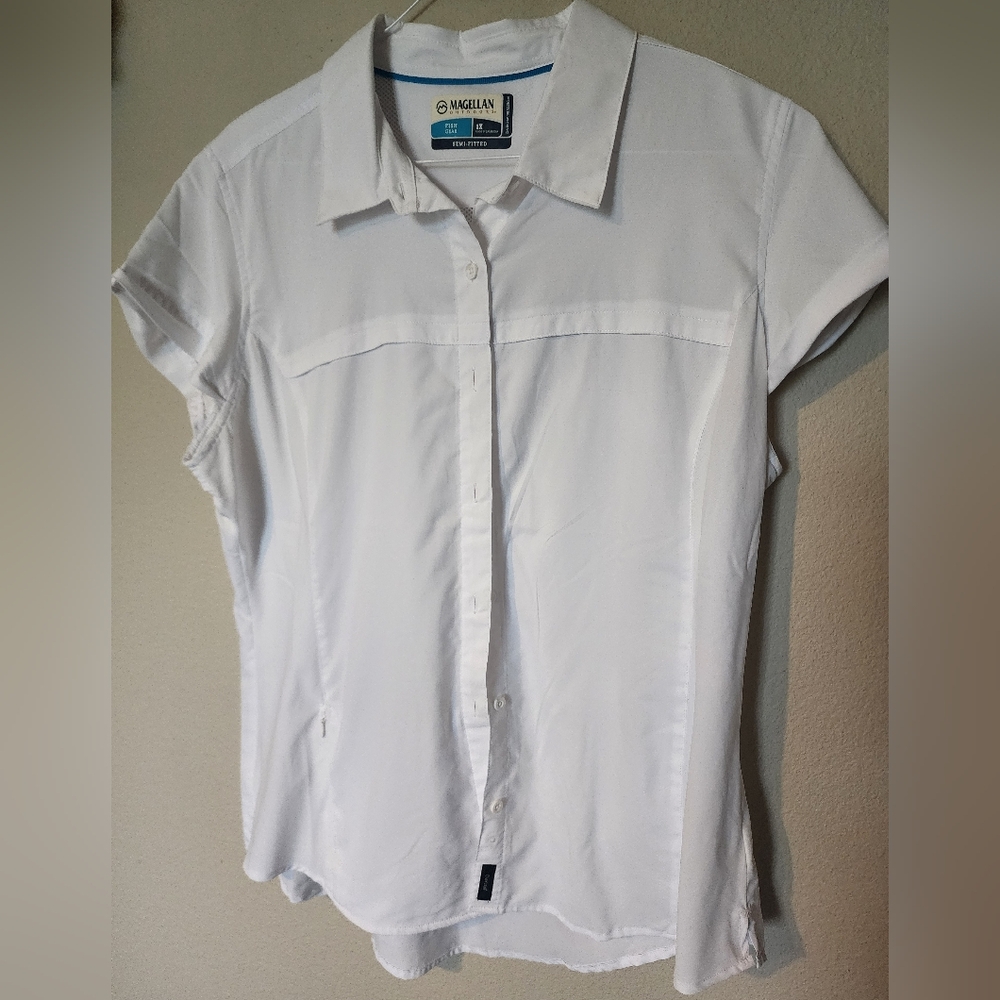 NWOT Magellan Outdoors Women's Overcast Fishing Button-Down Shirt